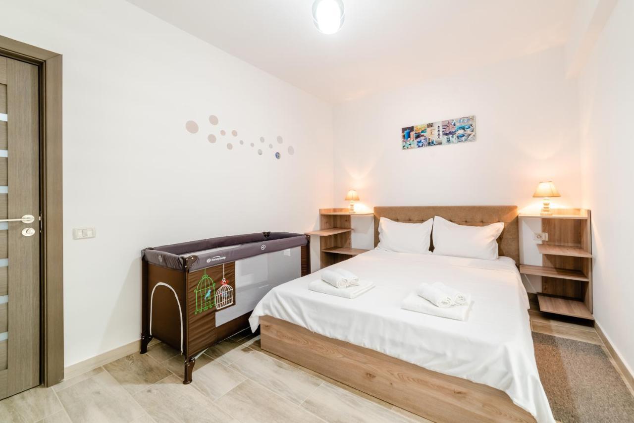 Derya Suites - Mamaia Nord Нэводари Экстерьер фото