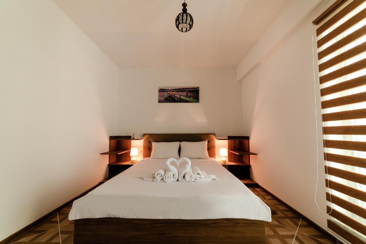 Derya Suites - Mamaia Nord Нэводари Экстерьер фото