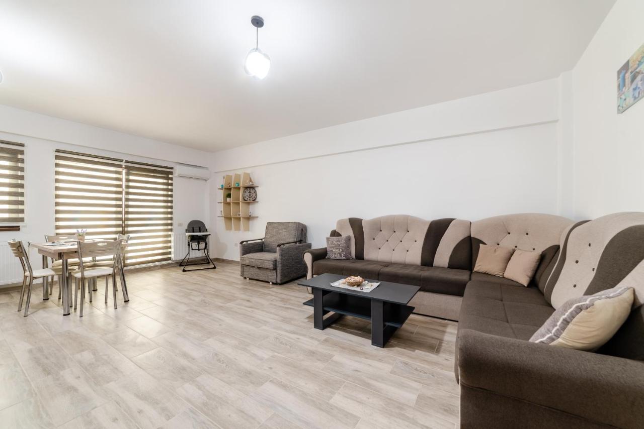 Derya Suites - Mamaia Nord Нэводари Экстерьер фото