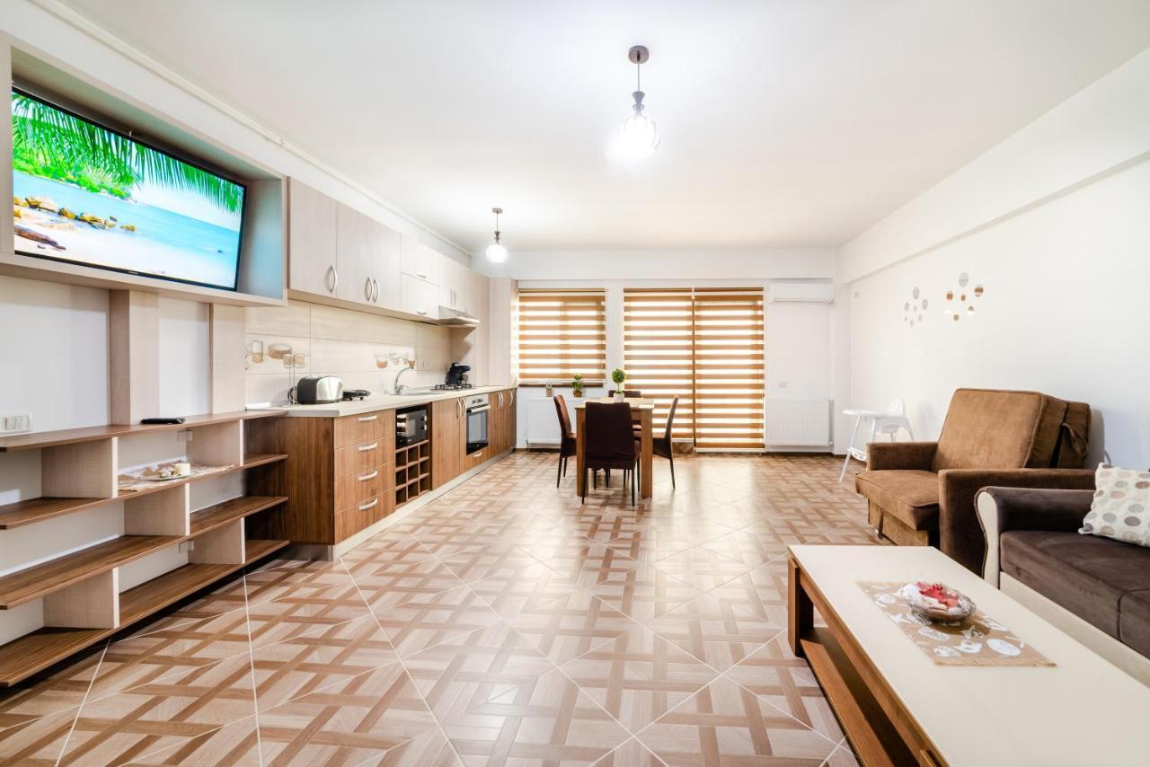 Derya Suites - Mamaia Nord Нэводари Экстерьер фото